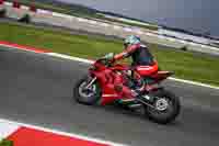 cadwell-no-limits-trackday;cadwell-park;cadwell-park-photographs;cadwell-trackday-photographs;enduro-digital-images;event-digital-images;eventdigitalimages;navarra;no-limits-trackdays;peter-wileman-photography;racing-digital-images;trackday-digital-images;trackday-photos